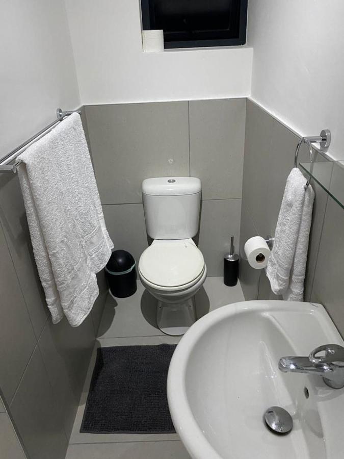 Miles House Daire George Dış mekan fotoğraf